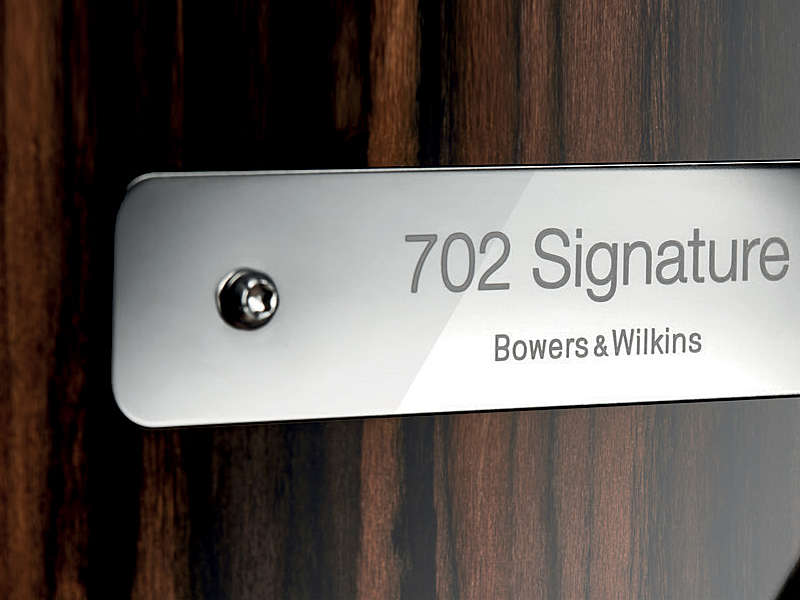 702 S2 SIGNATURE